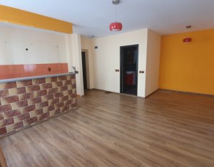 Apartament 3 camere, etaj intermediar, Floresti, zona Kika