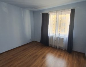 Apartament 3 camere, etaj intermediar, Floresti, zona Kika