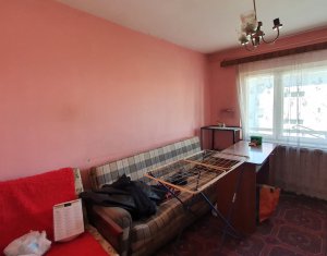 Appartement 3 chambres à vendre dans Cluj-napoca, zone Intre Lacuri