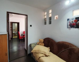 Apartament cu 3 camere in Manastur, zona Calvaria