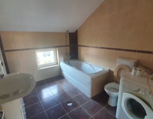 Apartament cu 3 camere pe doua nivele, Floresti, zona Florilor