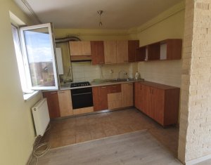 Apartament cu 3 camere pe doua nivele, Floresti, zona Florilor