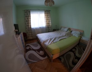 Appartement 4 chambres à vendre dans Cluj-napoca, zone Manastur