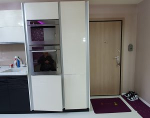 Appartement 4 chambres à vendre dans Cluj-napoca, zone Marasti