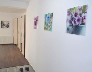 Apartament 2 camere decomandat, etaj intermediar, Plopilor