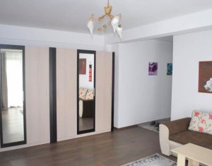 Apartament 2 camere decomandat, etaj intermediar, Plopilor