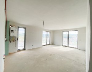 Apartament 4 camere, terasa de 37 m2 cu priveliste splendida, Zorilor