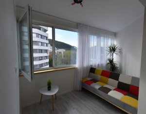 Apartament de lux cu 2 camere, zona Vivo-Cluj, panorama superba, orientare Sud
