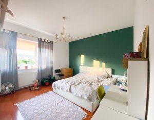 Apartament spatios la cateva minute de centru