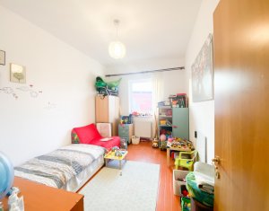 Apartament spatios la cateva minute de centru