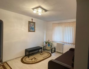 Apartament 4 camere, semidecomandat, Mehedinti