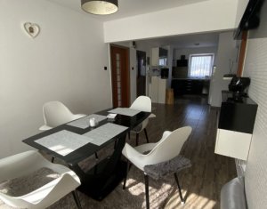 Appartement 4 chambres à vendre dans Cluj-napoca, zone Manastur