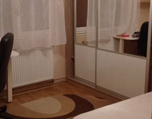 Apartament cu 3 camere, semidecomandat,  zona Bucium, Manastur