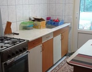 Apartament cu 3 camere, semidecomandat,  zona Bucium, Manastur