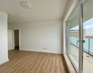 Apartament 3 camere, 72mp ultrafinisat, terasa 17 mp, 2 bai,  zona Calea Turzii 