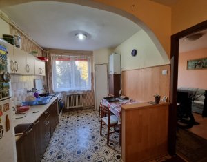 Apartament cu 3 camere in Gheorgheni, zona Baza Sportiva Gheorgheni