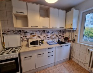 Appartement 3 chambres à vendre dans Cluj-napoca, zone Manastur