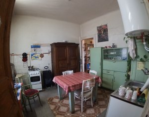 Ultracentral! Apartament cu 2 camere, imobil interbelic, Pta Muzeului