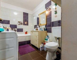 Apartament 2 camere, decomandat, situat in Floresti, zona Porii