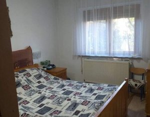 Apartament cu 3 camere, decomandat, centrala proprie, zona Primaverii, Manastur