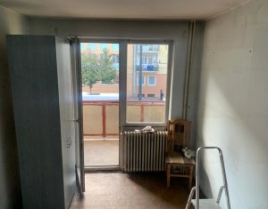 Apartament, 3 camere, str. Horea, zona Facultatii de Litere