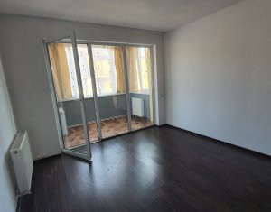 Apartament cu doua camere, etaj intermediar, Floresti, strada Porii