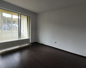 Apartament cu doua camere, etaj intermediar, Floresti, strada Porii