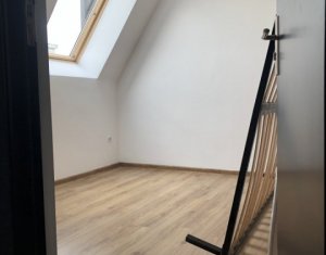 Apartament 3 camere, 70 mp utili, zona Manastur