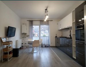 Apartament 2 camere, situat in Floresti, zona centrala