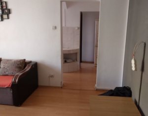 Apartament de vanzare 3 camere, semidecomandat, Manastur, zona Bucegi