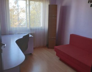 Apartament de vanzare 3 camere, semidecomandat, Manastur, zona Bucegi