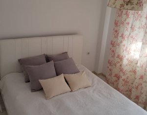 Apartament 3 camere, 69 mp, 2 bai, gradina 63 mp, parcare, Floresti