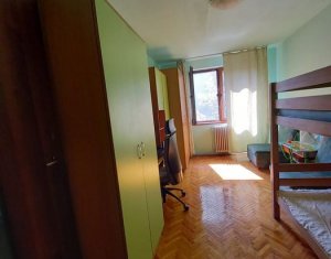 Apartament 3 camere, decomandat, Gheorgheni zona hotel Royal, etaj 3/4