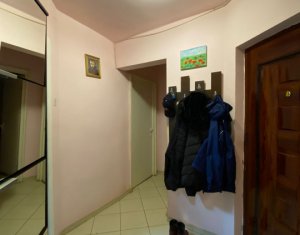 Apartament 2 camere, decomandat, etaj intermediar, Grigorescu