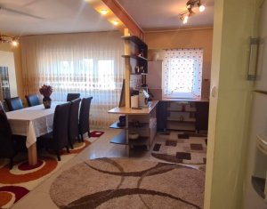 Apartament 3 camere, decomandat, Marasti, etaj intermediar, 72 mp