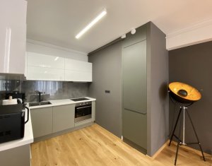 Appartement 3 chambres à vendre dans Cluj-napoca, zone Centru