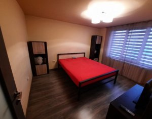 Appartement 4 chambres à vendre dans Cluj-napoca, zone Baciu