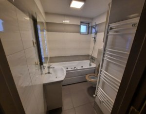 Appartement 4 chambres à vendre dans Cluj-napoca, zone Baciu