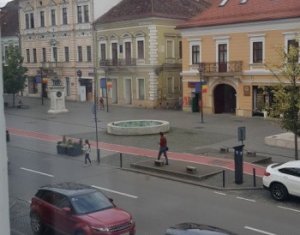 Lakás 4 szobák eladó on Cluj-napoca, Zóna Centru