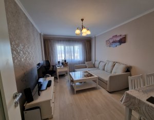 Apartament cu 4 camere decomandat, ultrafinisat, zona Piata Flora