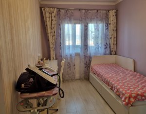 Apartament cu 4 camere decomandat, ultrafinisat, zona Piata Flora