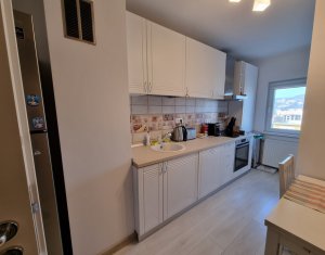 Apartament cu 4 camere decomandat, ultrafinisat, zona Piata Flora