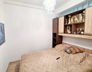 3 camere, 51 mp, balcon, etaj 3, garaj, Calea Baciului, zona Petrom