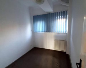 Apartament in zona semicentrala, 3 camere, 66mp plus balcon