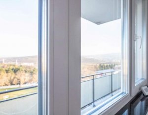 Apartament cu 2 camere, ultrafinisat, terasa, garaj, zona Parcul Detunata