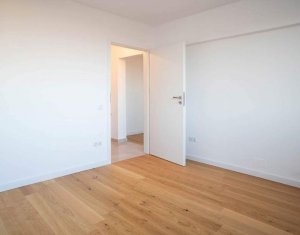 Apartament cu 2 camere, ultrafinisat, terasa, garaj, zona Parcul Detunata