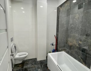 Apartament 3 camere, situat in Floresti, zona Vivo