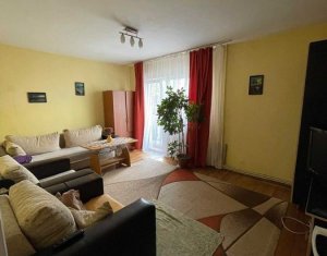 Sale apartment 4 rooms in Cluj-napoca, zone Manastur