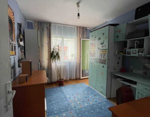 Apartment 4 rooms for sale in Cluj-napoca, zone Manastur