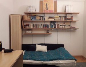 Apartement cu 2 cam decomandate in Centru, zona Facultatii de Litere